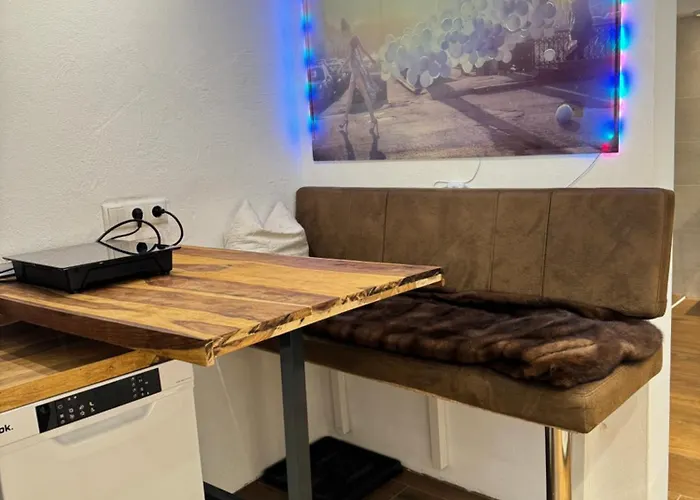 Schoene Souterrain In Mit Sauna! Lejlighed *